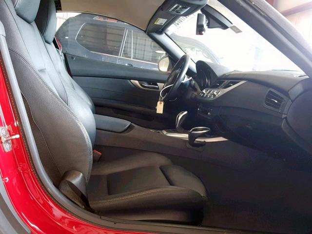 WBALM7C56BE383821 - 2011 BMW Z4 SDRIVE3 RED photo 5