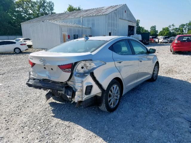 5NPDH4AE7GH660304 - 2016 HYUNDAI ELANTRA SE SILVER photo 4