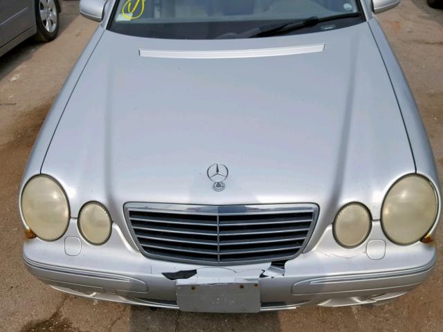 WDBJF65J21B346868 - 2001 MERCEDES-BENZ E 320 SILVER photo 7