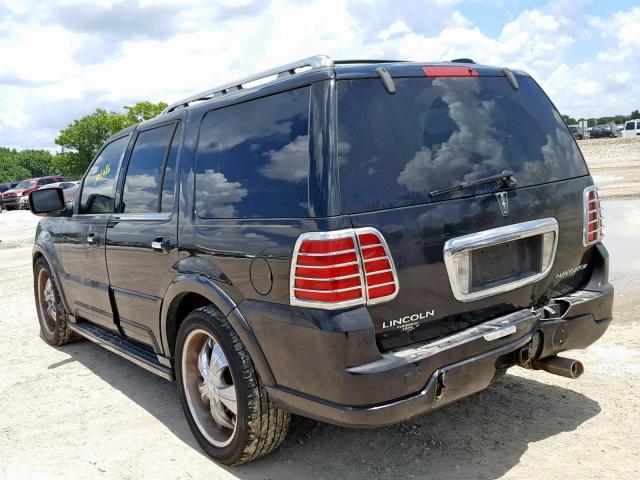 5LMFU28R34LJ08042 - 2004 LINCOLN NAVIGATOR შავი ფოტო 3