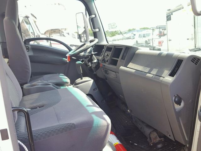 54DC4W1C6CS804496 - 2012 ISUZU NPR HD WHITE photo 5