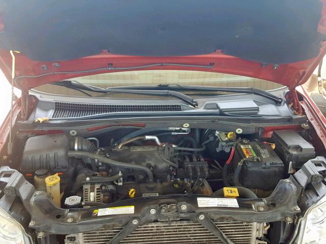 2A8HR54P48R738973 - 2008 CHRYSLER TOWN & COU RED photo 7