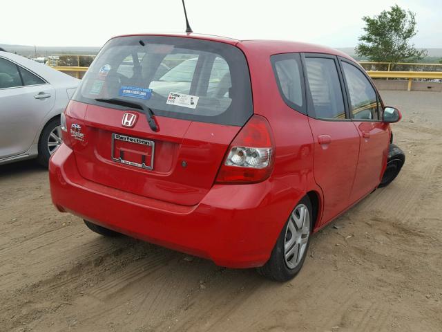 JHMGD38447S056564 - 2007 HONDA FIT RED photo 4