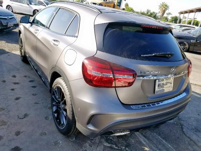 WDCTG4EB3JJ444568 - 2018 MERCEDES-BENZ GLA 250 GRAY photo 3