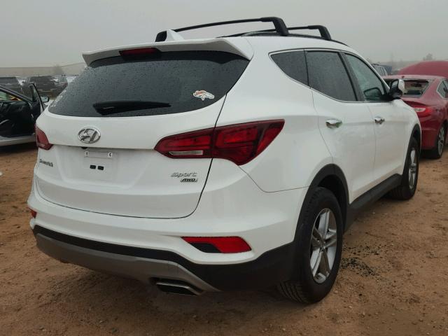 5XYZUDLB1HG437379 - 2017 HYUNDAI SANTA FE S WHITE photo 4