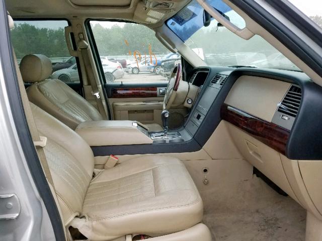 5LMFU28565LJ07319 - 2005 LINCOLN NAVIGATOR TAN photo 5