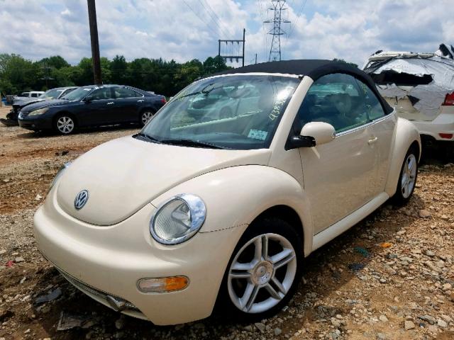 3VWCD31YX4M353370 - 2004 VOLKSWAGEN NEW BEETLE კრემისფერი ფოტო 2