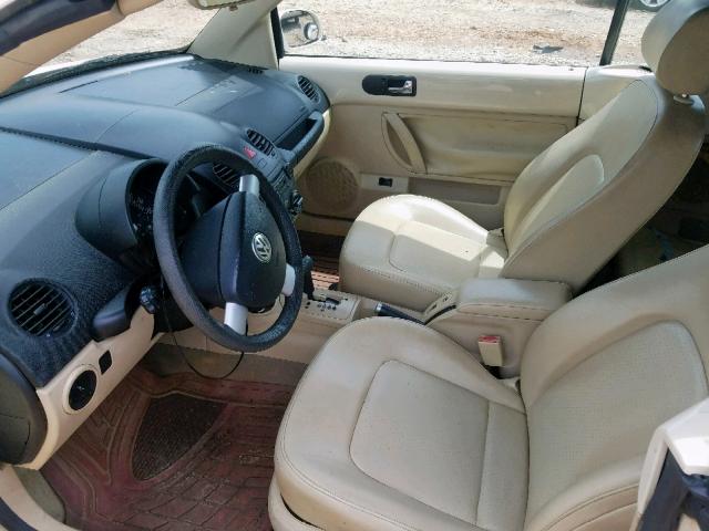 3VWCD31YX4M353370 - 2004 VOLKSWAGEN NEW BEETLE კრემისფერი ფოტო 5