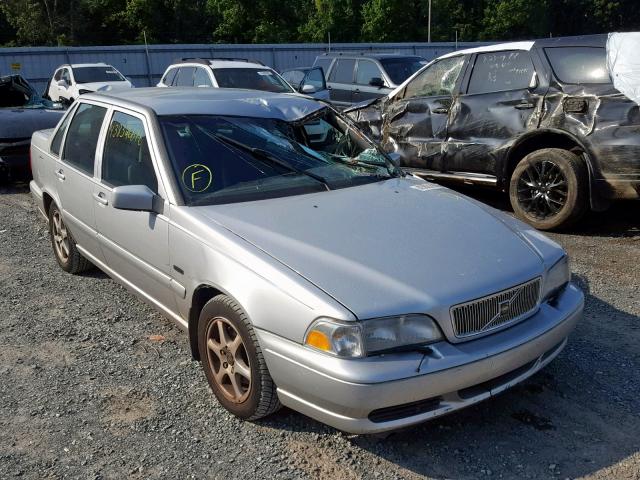 YV1LS5574W2511177 - 1998 VOLVO S70 SILVER photo 1