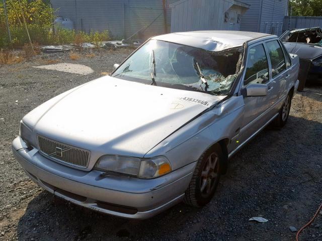 YV1LS5574W2511177 - 1998 VOLVO S70 SILVER photo 2