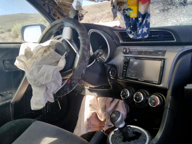 JTKJF5C76GJ021070 - 2016 TOYOTA SCION TC შავი ფოტო 9