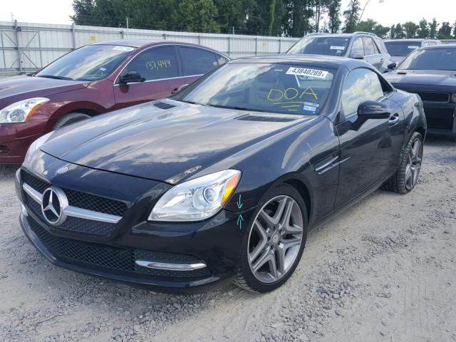 WDDPK4HA4DF053967 - 2013 MERCEDES-BENZ SLK 250 BLACK photo 2