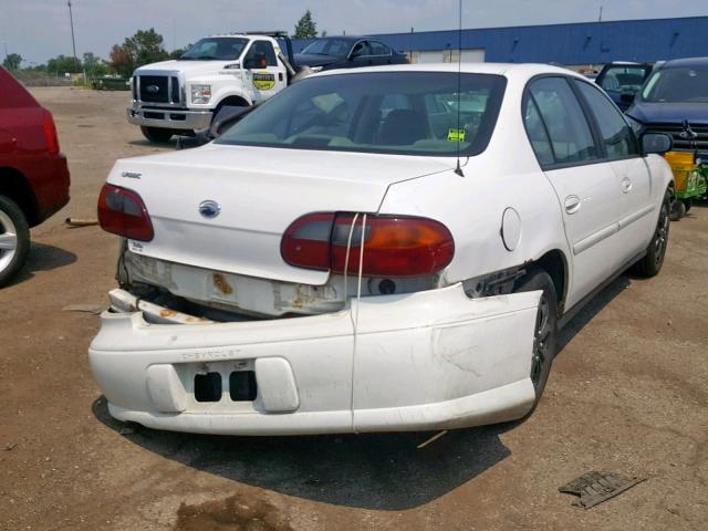 1G1ND52F95M152652 - 2005 CHEVROLET CLASSIC WHITE photo 4