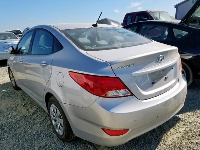 KMHCT4AEXGU038453 - 2016 HYUNDAI ACCENT SE SILVER photo 3