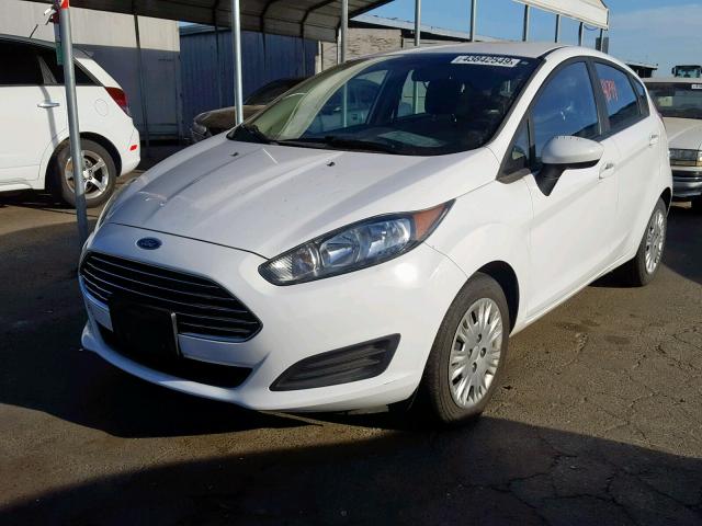 3FADP4TJ9GM120658 - 2016 FORD FIESTA S WHITE photo 2