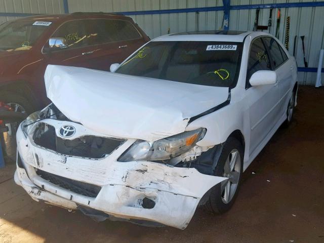 4T1BF3EKXBU752640 - 2011 TOYOTA CAMRY BASE WHITE photo 2