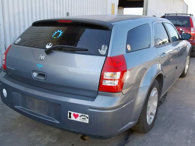 2D4FV47T86H369554 - 2006 DODGE MAGNUM SE SILVER photo 4