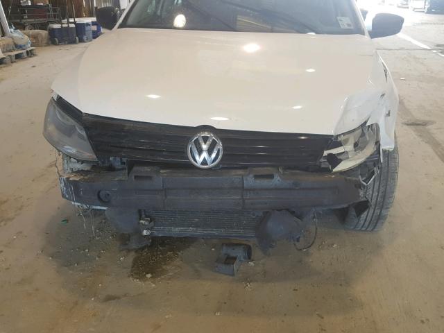 3VW2K7AJXCM348924 - 2012 VOLKSWAGEN JETTA BASE WHITE photo 9