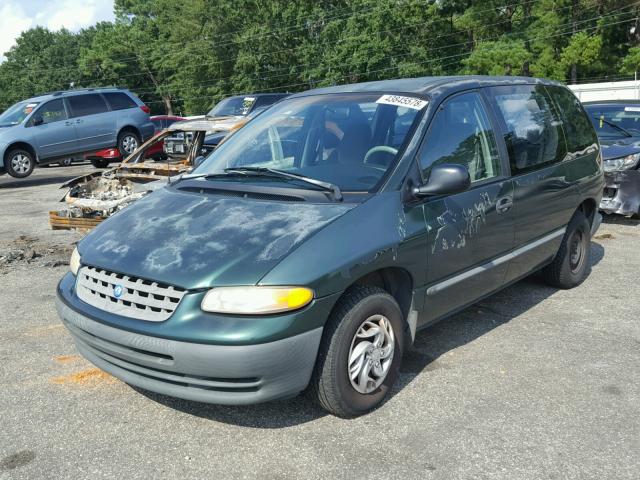 2P4FP25B0XR304405 - 1999 PLYMOUTH VOYAGER GREEN photo 2