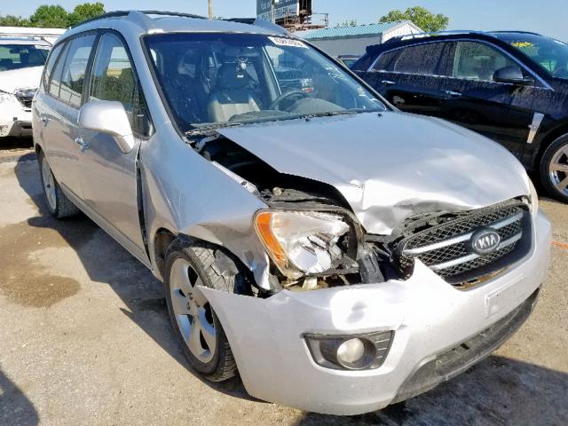 KNAFG526477106082 - 2007 KIA RONDO LX SILVER photo 1