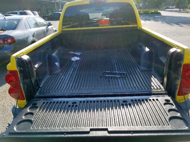 1D7HW48P47S201138 - 2007 DODGE DAKOTA QUA YELLOW photo 9