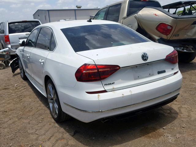 1VWDT7A34HC049381 - 2017 VOLKSWAGEN PASSAT R-L WHITE photo 3
