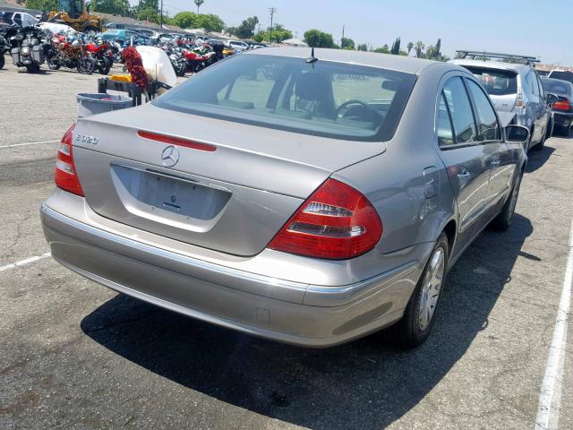 WDBUF65J95A654418 - 2005 MERCEDES-BENZ E 320 BROWN photo 4