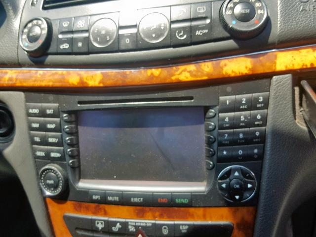 WDBUF65J95A654418 - 2005 MERCEDES-BENZ E 320 BROWN photo 9