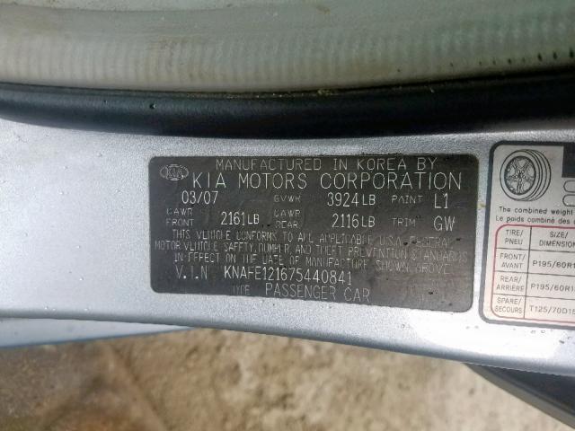 KNAFE121675440841 - 2007 KIA SPECTRA EX SILVER photo 10