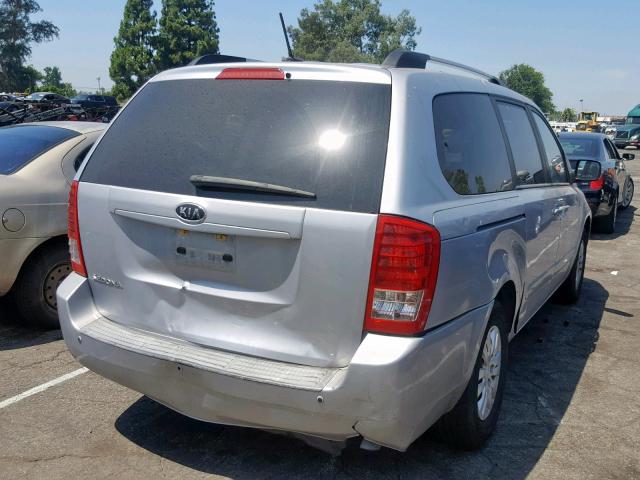 KNDMG4C78B6377933 - 2011 KIA SEDONA LX RED photo 4