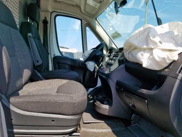 3C6TRVNG8HE523153 - 2017 RAM PROMASTER WHITE photo 5