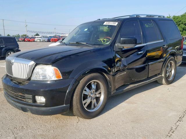 5LMFU27555LJ07216 - 2005 LINCOLN NAVIGATOR შავი ფოტო 2