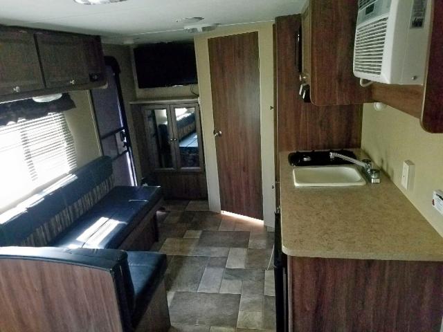 4YDT16F12GH930486 - 2016 COLE CAMPER SILVER photo 6