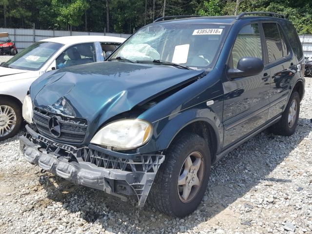 4JGAB54E5WA020857 - 1998 MERCEDES-BENZ ML 320 GREEN photo 2