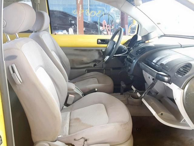 3VWCK21C23M437315 - 2003 VOLKSWAGEN NEW BEETLE Gelb Foto 5