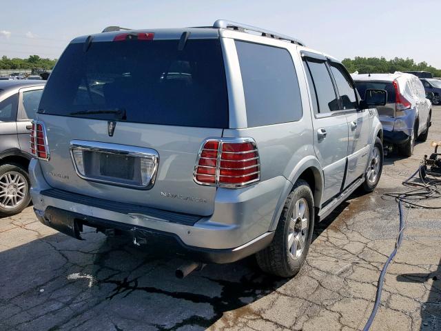 5LMFU27515LJ08492 - 2005 LINCOLN NAVIGATOR GRAY photo 4