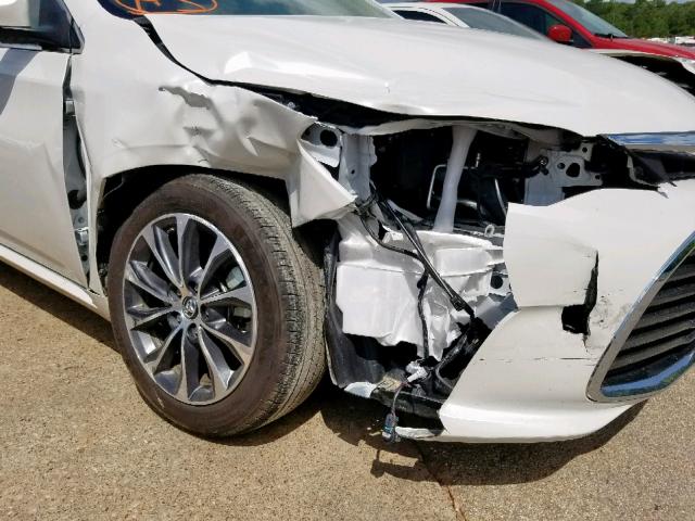 4T1BK1EB2JU268654 - 2018 TOYOTA AVALON XLE WHITE photo 9