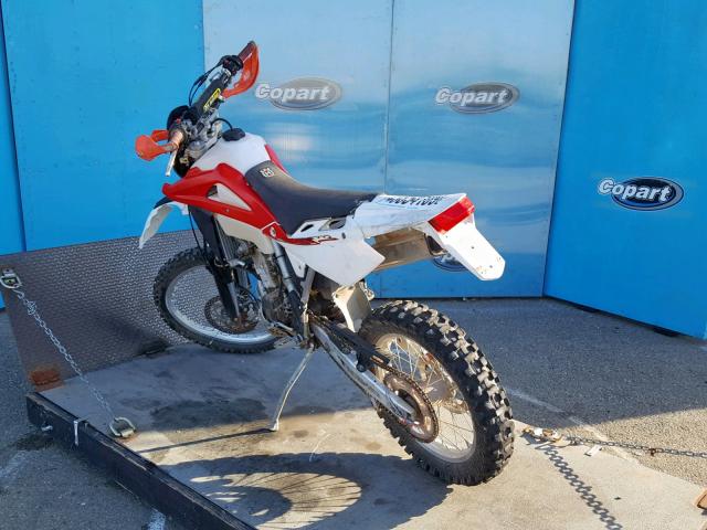 ZCGECEHB97V100504 - 2007 HUSQVARNA DIRTBIKE WHITE photo 3