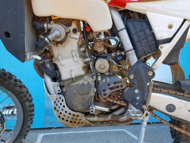 ZCGECEHB97V100504 - 2007 HUSQVARNA DIRTBIKE WHITE photo 9