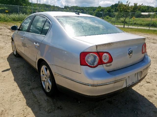 WVWAK73C88P089882 - 2008 VOLKSWAGEN PASSAT KOM SILVER photo 3