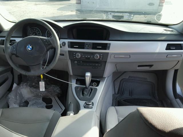 WBAPH57579NL80201 - 2009 BMW 328 I SULE GRAY photo 9