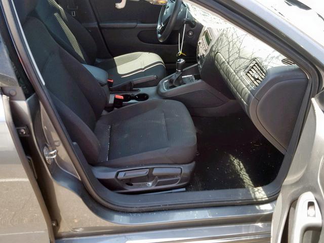 3VW1K7AJXFM310982 - 2015 VOLKSWAGEN JETTA BASE 灰色 照片 5