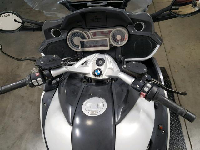 WB1061105CZX80951 - 2012 BMW K1600 GT SILVER photo 8