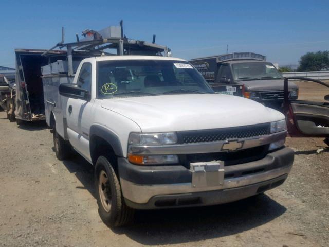 1GBHC24UX2E144460 - 2002 CHEVROLET SILVERADO WHITE photo 1