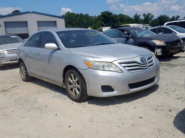 4T1BF3EK2BU760702 - 2011 TOYOTA CAMRY BASE SILVER photo 1