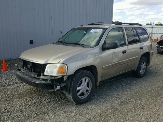 1GKDT13SX52162665 - 2005 GMC ENVOY GOLD photo 2