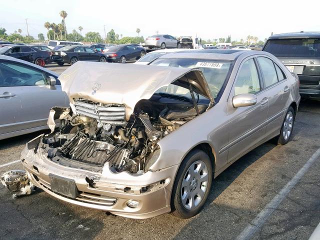 WDBRF61J75F565574 - 2005 MERCEDES-BENZ C 240 GOLD photo 2