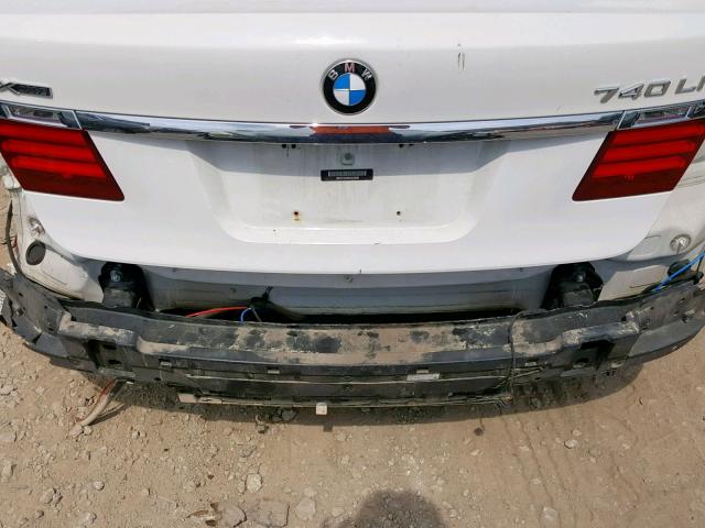 WBAYF4C50DDE23689 - 2013 BMW 740 LXI WHITE photo 9