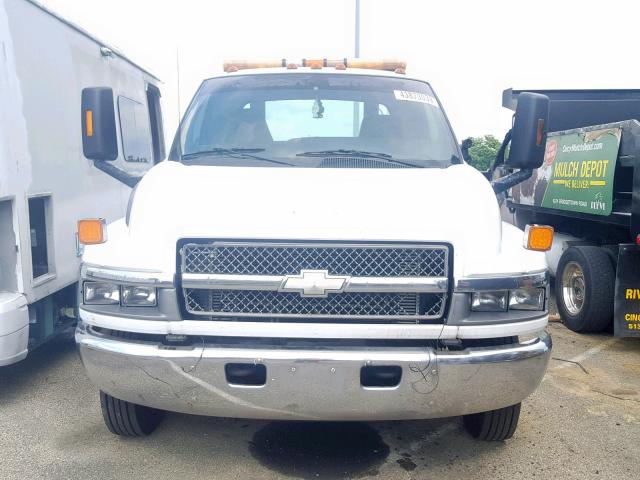 1GBE5E1173F503901 - 2003 CHEVROLET C5500 C5C0 WHITE photo 9