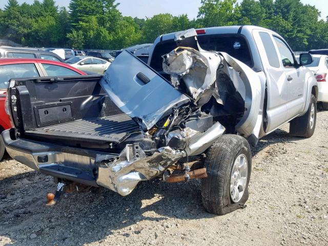 5TFUU4EN2DX060893 - 2013 TOYOTA TACOMA SILVER photo 4